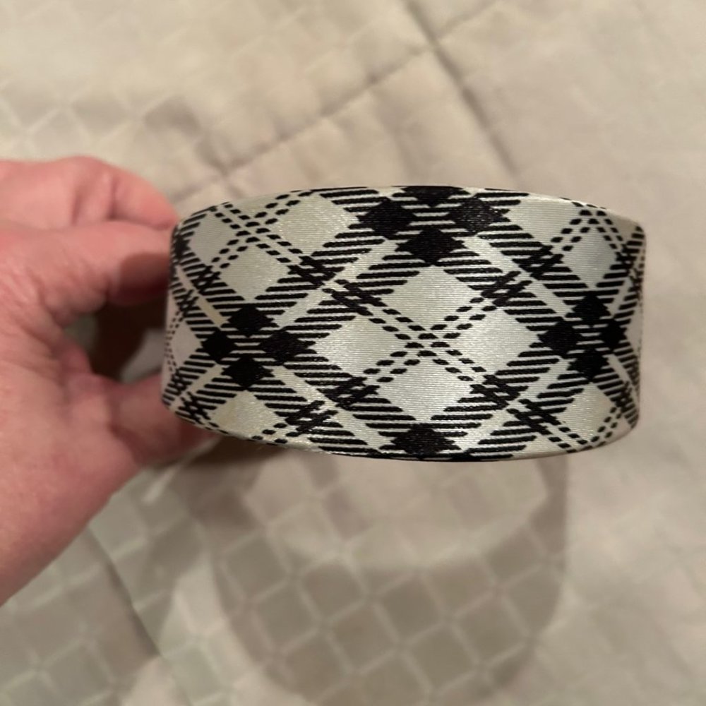 ❌❌SOLD❌❌Black & White Satin Wide Head Band